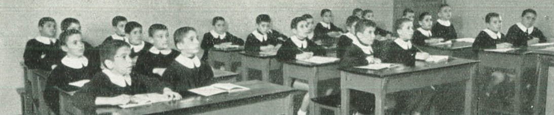 <p>foto storica: lezione in una classe dell'Asilo di Santa Margherita Ligure dell'Istituto San Giorgio</p>